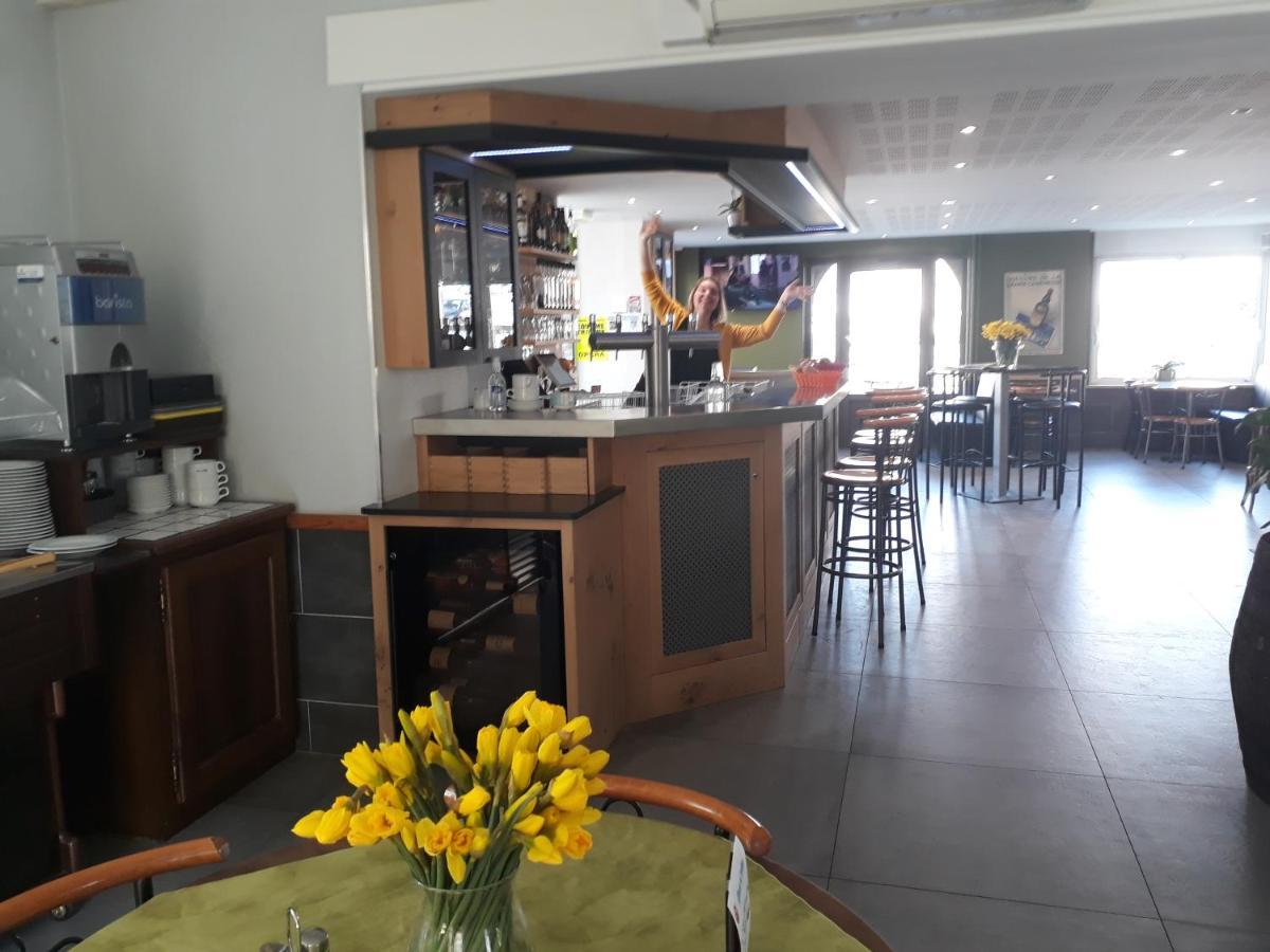Auberge Des Avenieres Les Avenières Exteriér fotografie